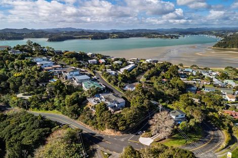Photo of property in 2 Binnie Street, Paihia, 0200