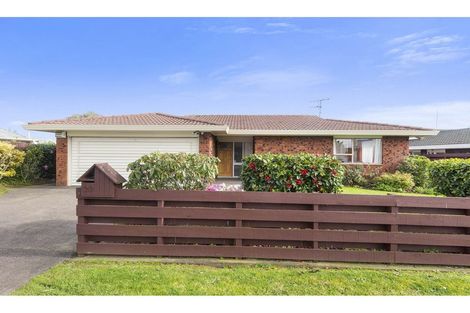 Photo of property in 20 Cromdale Avenue, Highland Park, Auckland, 2010