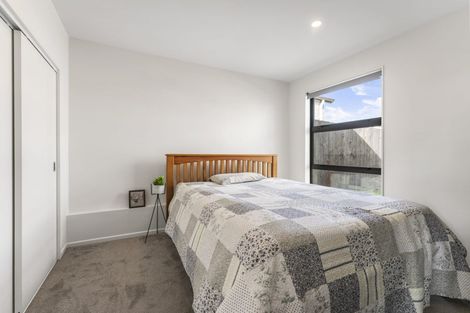 Photo of property in 14 Horokaka Street, Massey, 0614