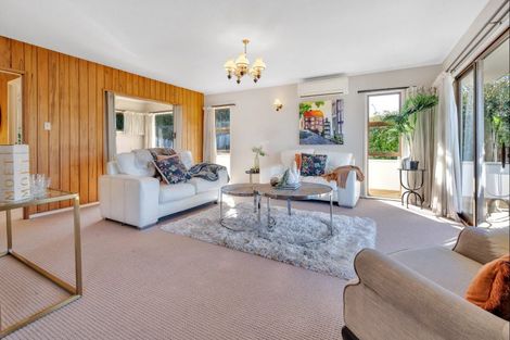 Photo of property in 23 Callender Place, Shelly Park, Auckland, 2014