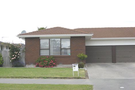 Photo of property in 18 Radiata Avenue, Parklands, Christchurch, 8083