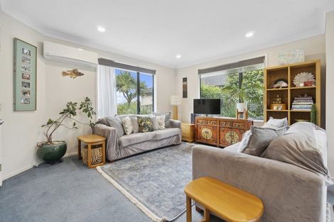 Photo of property in 17 Rathmar Drive, Manurewa, Auckland, 2105