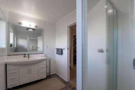 Photo of property in 22 Carter Drive, Pomare, Rotorua, 3015