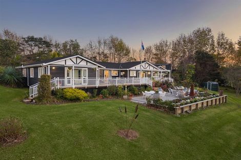 Photo of property in 1410 Old North Road, Helensville, 0875