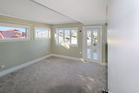 Photo of property in 242 Sutherland Road, Lyall Bay, Wellington, 6022