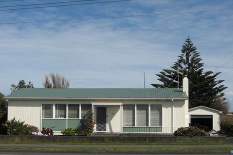 Photo of property in 53 Cornfoot Street, Castlecliff, Whanganui, 4501