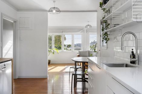 Photo of property in 34 Dakota Avenue, Beach Haven, Auckland, 0626