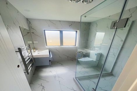 Photo of property in 230a Birkdale Road, Birkdale, Auckland, 0626