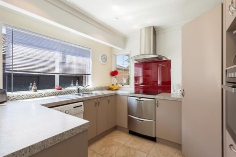 Photo of property in 1/37 Sunrise Avenue, Mount Maunganui, 3116