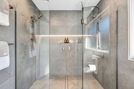 Photo of property in 18 Glengarry Avenue, Manly, Whangaparaoa, 0930