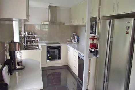 Photo of property in 10 Mcclintock Road, Massey, Auckland, 0614