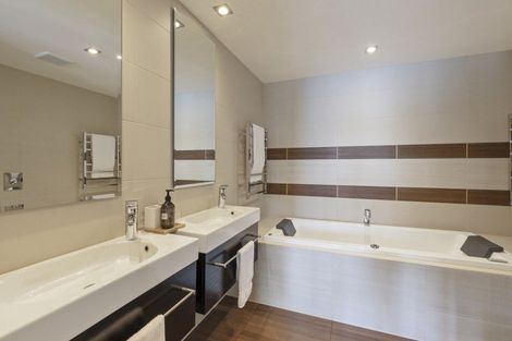 Photo of property in 161b Frankton Road, Queenstown, 9300