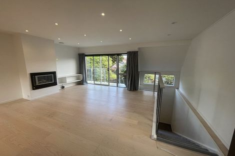 Photo of property in 1/69 Simla Crescent, Khandallah, Wellington, 6035