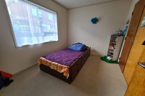 Photo of property in 2/51 Rimu Street, New Lynn, Auckland, 0600