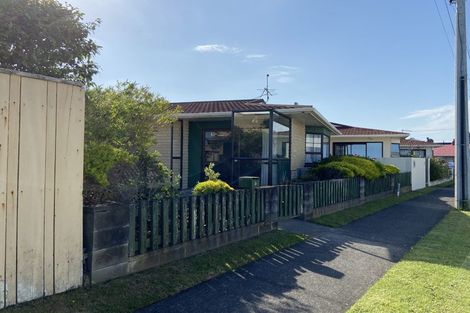 Photo of property in 3 Eliot Street, New Plymouth, 4310
