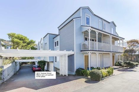 Photo of property in 152e Tasman Street, Mount Cook, Wellington, 6021