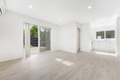 Photo of property in 41 Gosford Drive, Botany Downs, Auckland, 2010