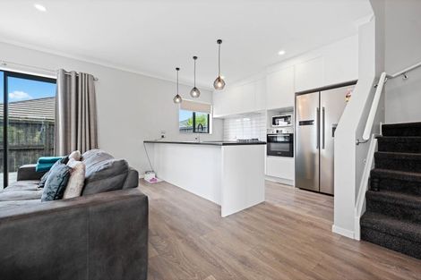 Photo of property in 10/15u Onukutara Place, Huntington, Hamilton, 3281