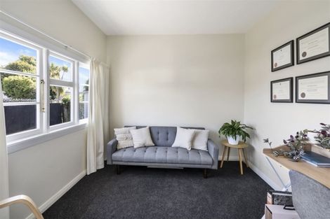 Photo of property in 70 Mayfield Avenue, Mairehau, Christchurch, 8013