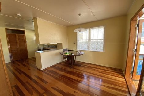 Photo of property in 11 Robert Burke Place, Henderson, Auckland, 0612
