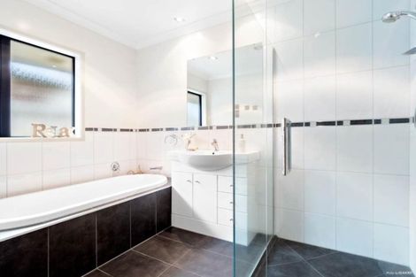 Photo of property in 12 Ludlow Place, Pukekohe, 2120