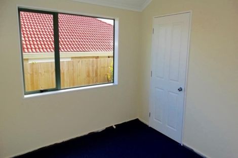 Photo of property in 13 Fleetwood Drive, Henderson, Auckland, 0612