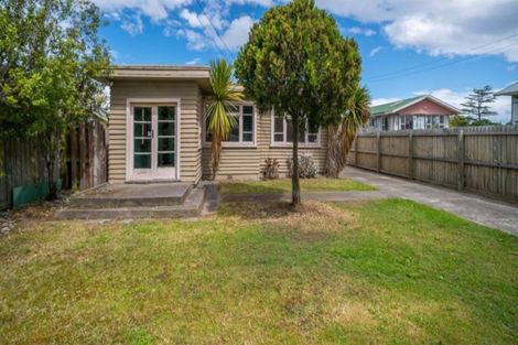 Photo of property in 17 Rawson Street, New Brighton, Christchurch, 8083