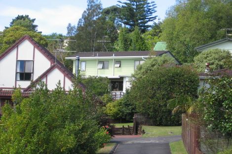 Photo of property in 2/19 Weetman Drive, Browns Bay, Auckland, 0630