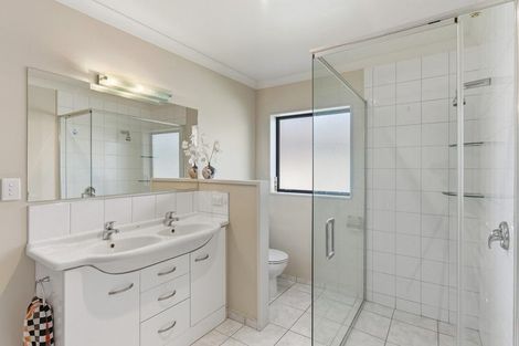 Photo of property in 2 Cadastral Court, Paraparaumu, 5032