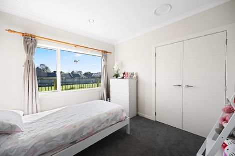 Photo of property in 27 Teatree Close, Huntington, Hamilton, 3210