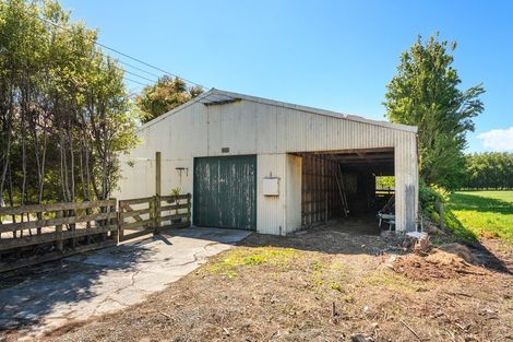 Photo of property in 991 Parewanui Road, Parewanui, Bulls, 4894