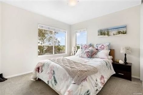 Photo of property in 3 Ian Sage Avenue, Torbay, Auckland, 0630