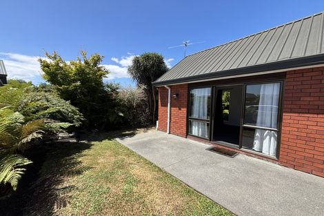 Photo of property in 6 Calverton Place, Halswell, Christchurch, 8025