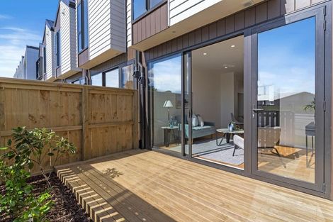 Photo of property in 85 Waipuhinui Way, Wiri, Auckland, 2104