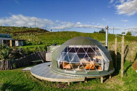 Photo of property in 456 Barrett Road, Omata, New Plymouth, 4374