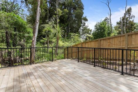 Photo of property in 40 Tokai Place, Glen Eden, 0602