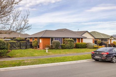 Photo of property in 5 Blue Gum Place, New Brighton, Christchurch, 8083