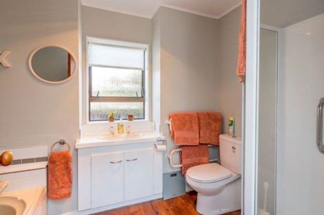 Photo of property in 30 Teoti Street, Paraparaumu Beach, Paraparaumu, 5032