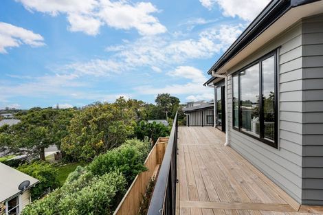 Photo of property in 8a Martin Road, Paraparaumu Beach, Paraparaumu, 5032