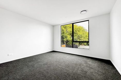 Photo of property in 2/74 Caledonian Road, St Albans, 8014