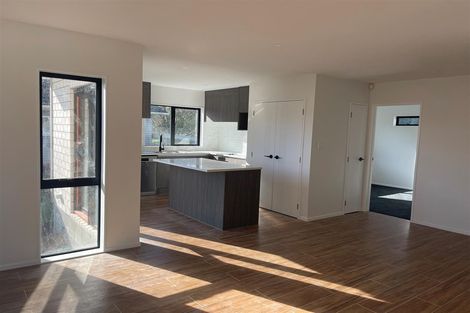 Photo of property in 2 Greenhaven Avenue, Papakura, 2113