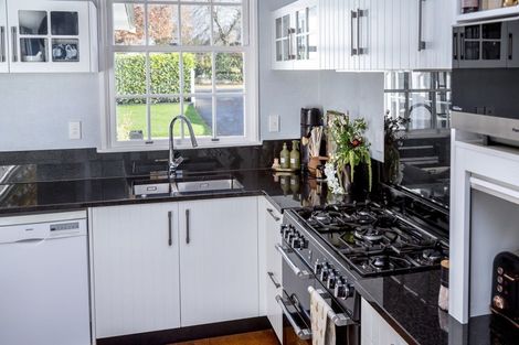 Photo of property in 30 Jordan Terrace, Lansdowne, Masterton, 5810