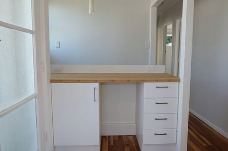 Photo of property in 132 Broderick Road, Johnsonville, Wellington, 6037