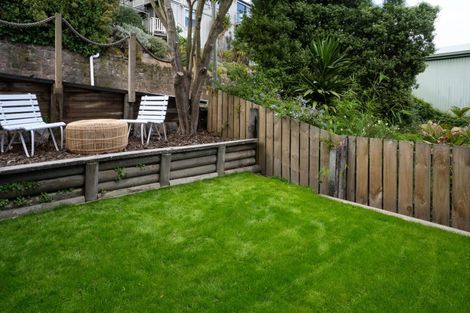 Photo of property in 59 Reserve Terrace, Lyttelton, 8082