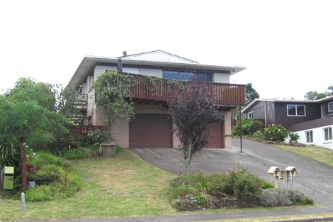 Photo of property in 2/31 Park Hill Road, Birkenhead, Auckland, 0626