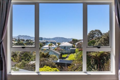 Photo of property in 8 Blythe Street, Berhampore, Wellington, 6023