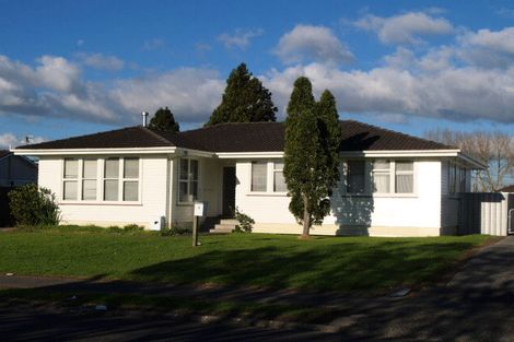 Photo of property in 12 Mayflower Close, Mangere East, Auckland, 2024