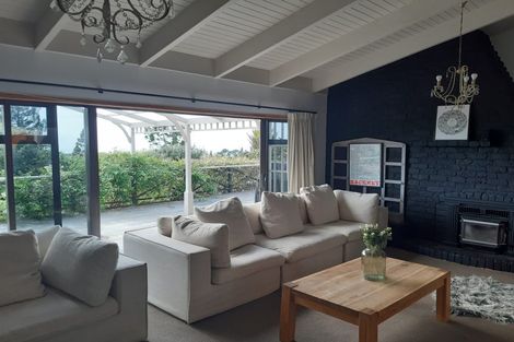 Photo of property in 144 Wade River Road, Wade Heads, Whangaparaoa, 0932