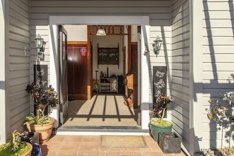 Photo of property in 14 Guys Hill Road, Hospital Hill, Napier, 4110