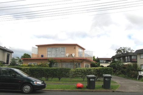 Photo of property in 2/16 Rangitoto Terrace, Milford, Auckland, 0620